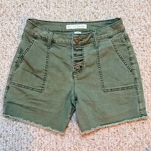 Gap Factory Olive Green Denim Shorts Size 6 Button Fly Raw Hem Stretch Casual